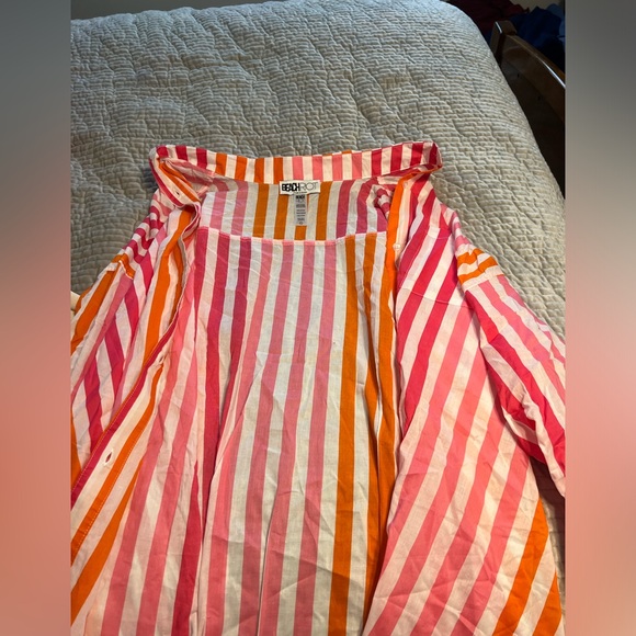 Beach Riot Coverup - Picture 6 of 6